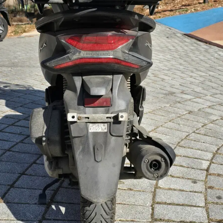 20년식 더뉴 PCX125 블랙 저렴하게 팝니다