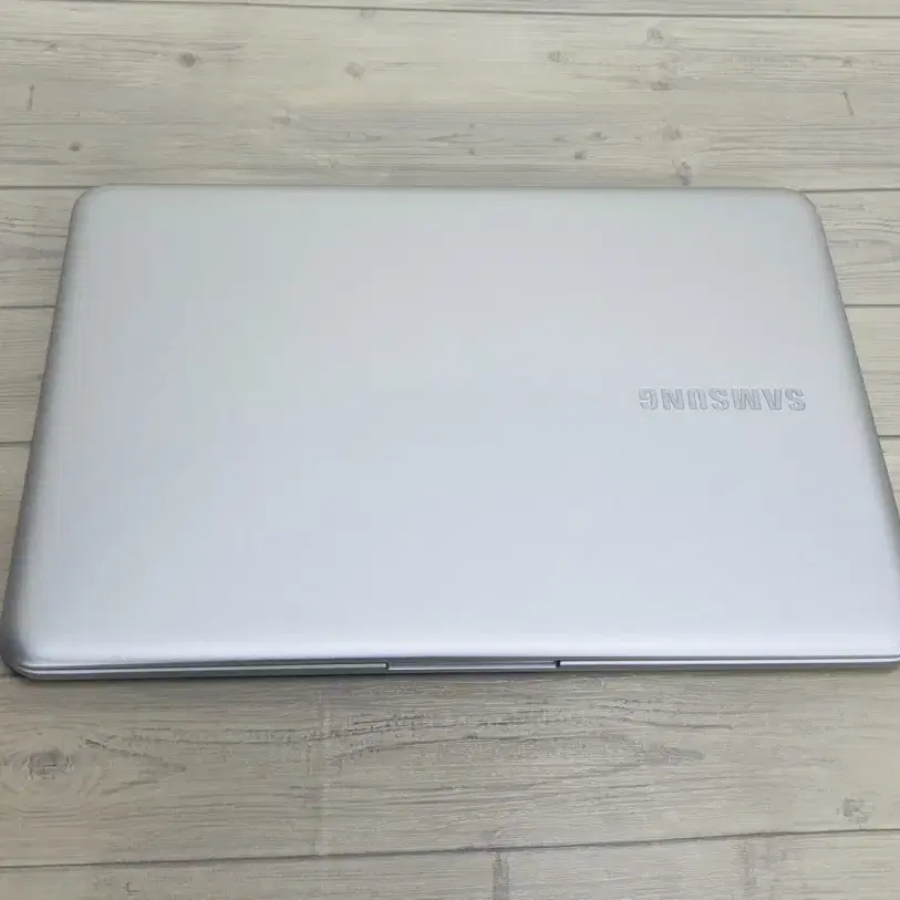 1대한정>삼성 노트북 5 메탈 15인치 i5-8250U/16GB/SSD