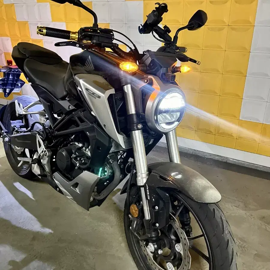 Cb125r ABS 20년식 9천키로대