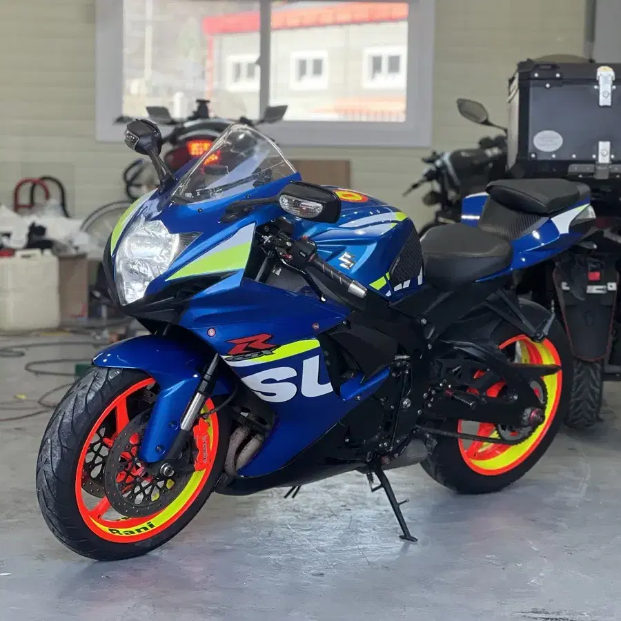 GSX R600 15년식 판매합니다