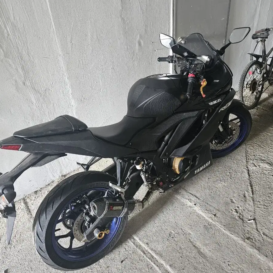 Yzf r3