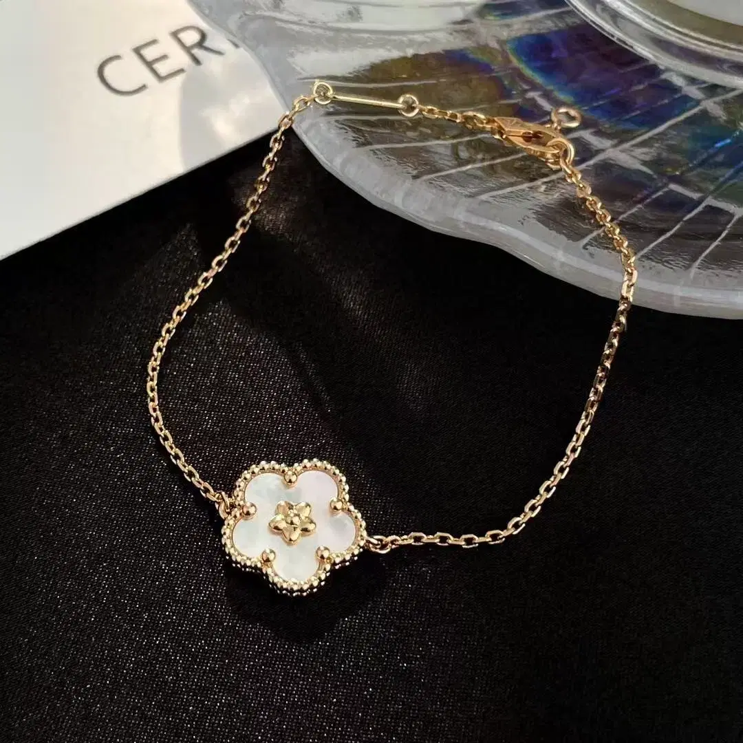 Van Cleef & Arpels클럽 펜던트 팔찌18cm