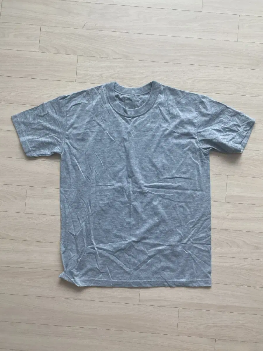 Gray short-sleeved T-shirt New product