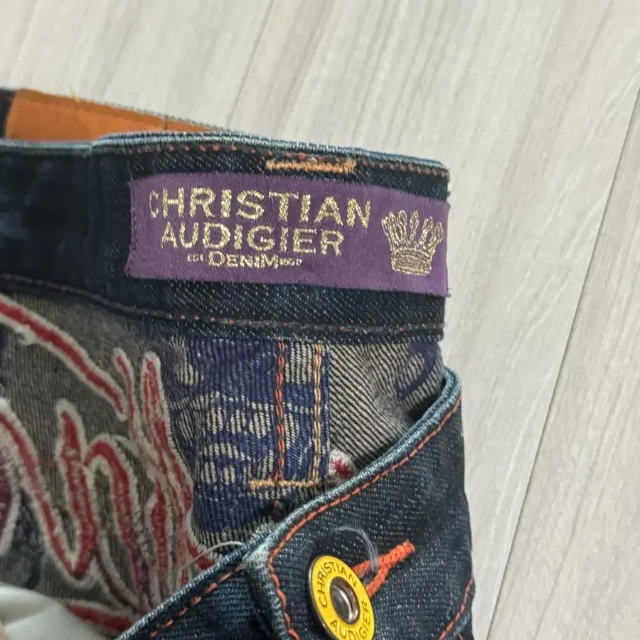 Christian audigier 자수 팬츠