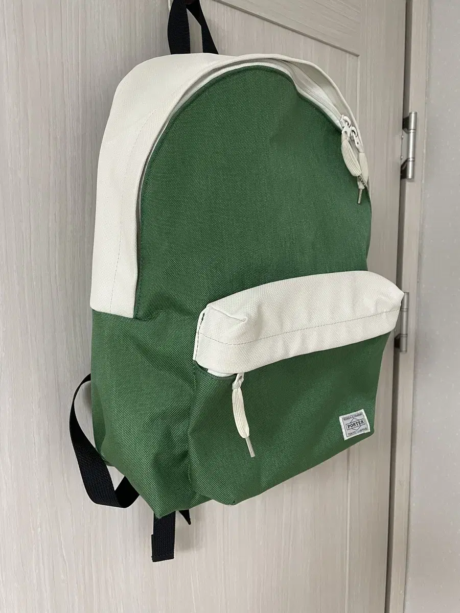 Porter daypack round