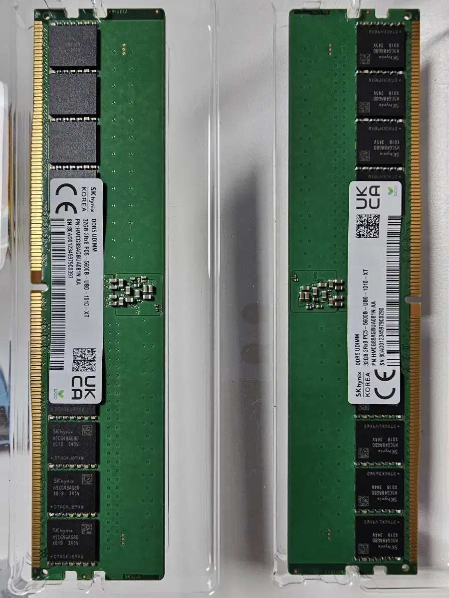 SK하이닉스 DDR5-5600 32GBx2 판매합니다.