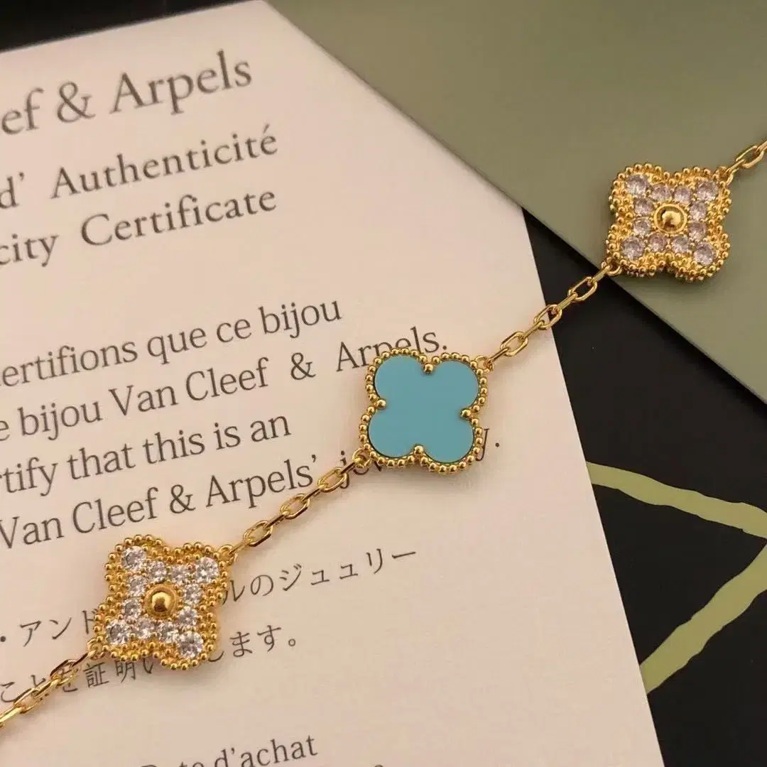 Van Cleef & Arpels네잎 클롭 펜던트 팔찌18cm