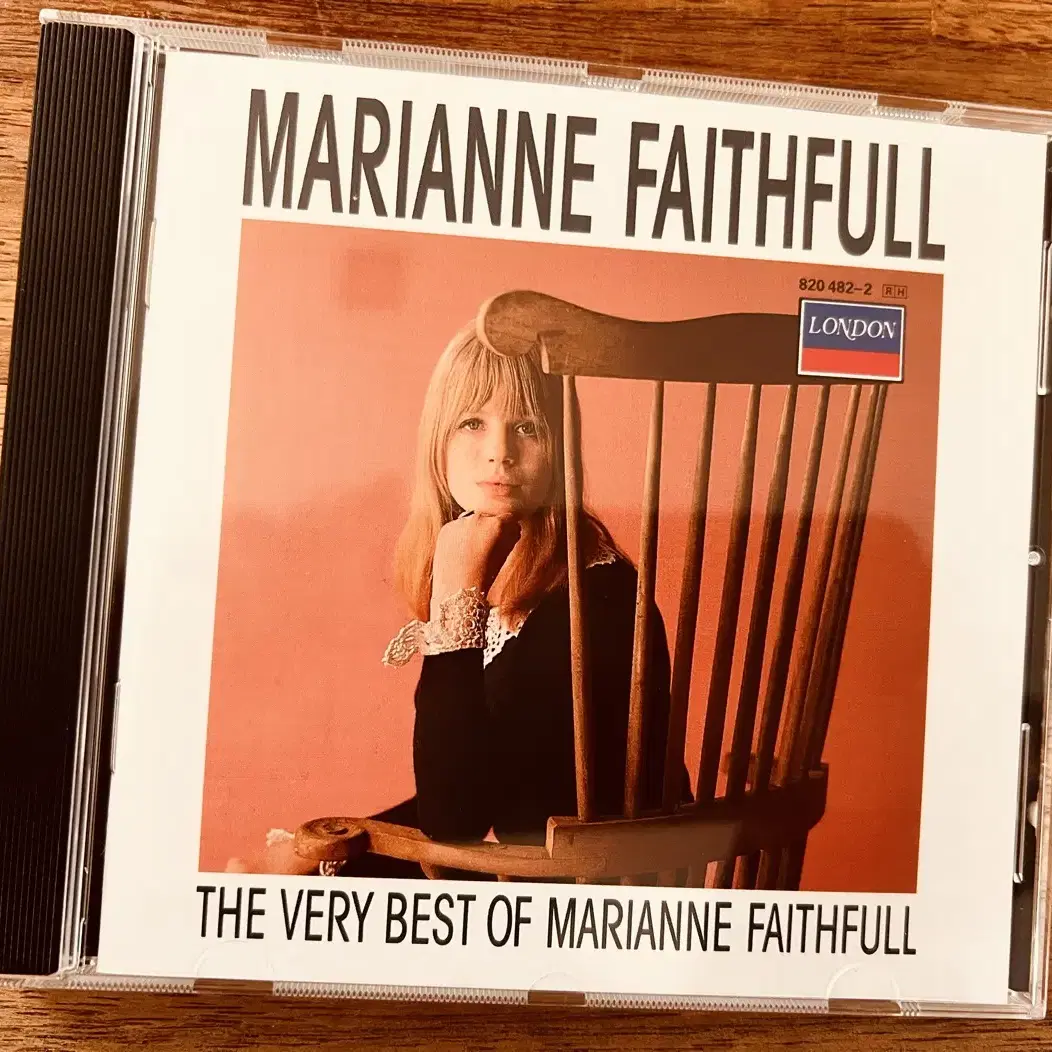 Marianne Faithfull  마리안느 페이스풀