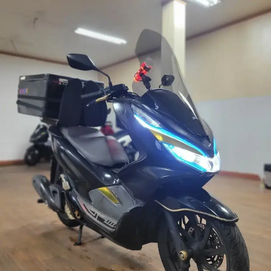 PCX 125 2020년 키로수:55@@@만 판매합니다