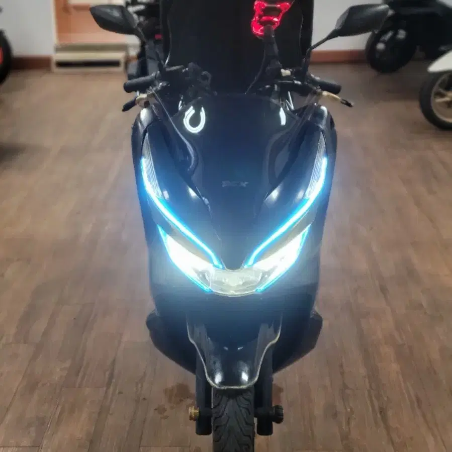 PCX 125 2020년 키로수:55@@@만 판매합니다