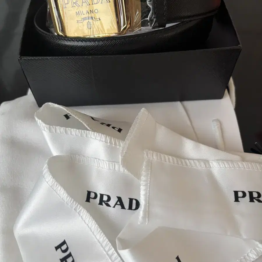 PRADA  프라다   정장   벨트