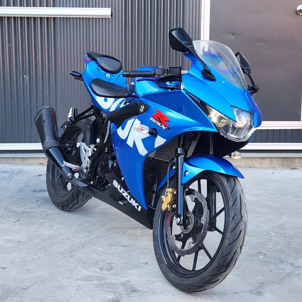 스즈키 GSX-R125 20년식 1만KM주행 엔진상급차량 급매합니다.