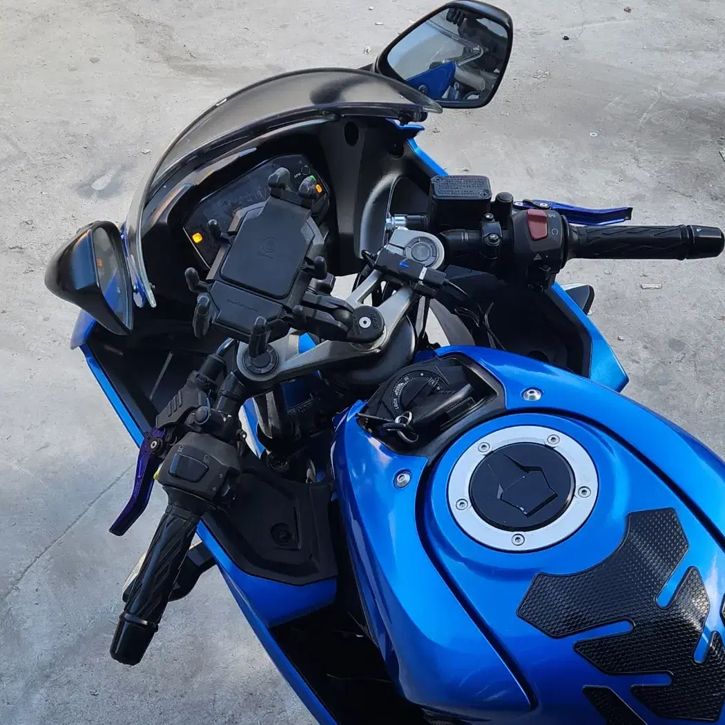 gsx-r 125/20년 1만km 주행 엔진상급차량 최저가 판매합니다.