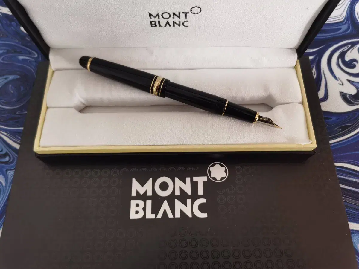 Montblanc 몽블랑 블랙골드 만년필 S