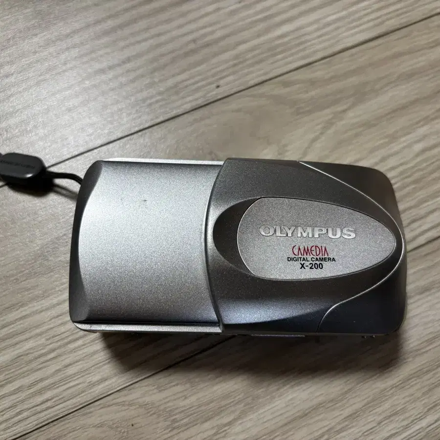 Olympus Camedia X-200 디지털 카메라