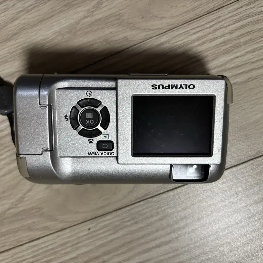 Olympus Camedia X-200 디지털 카메라