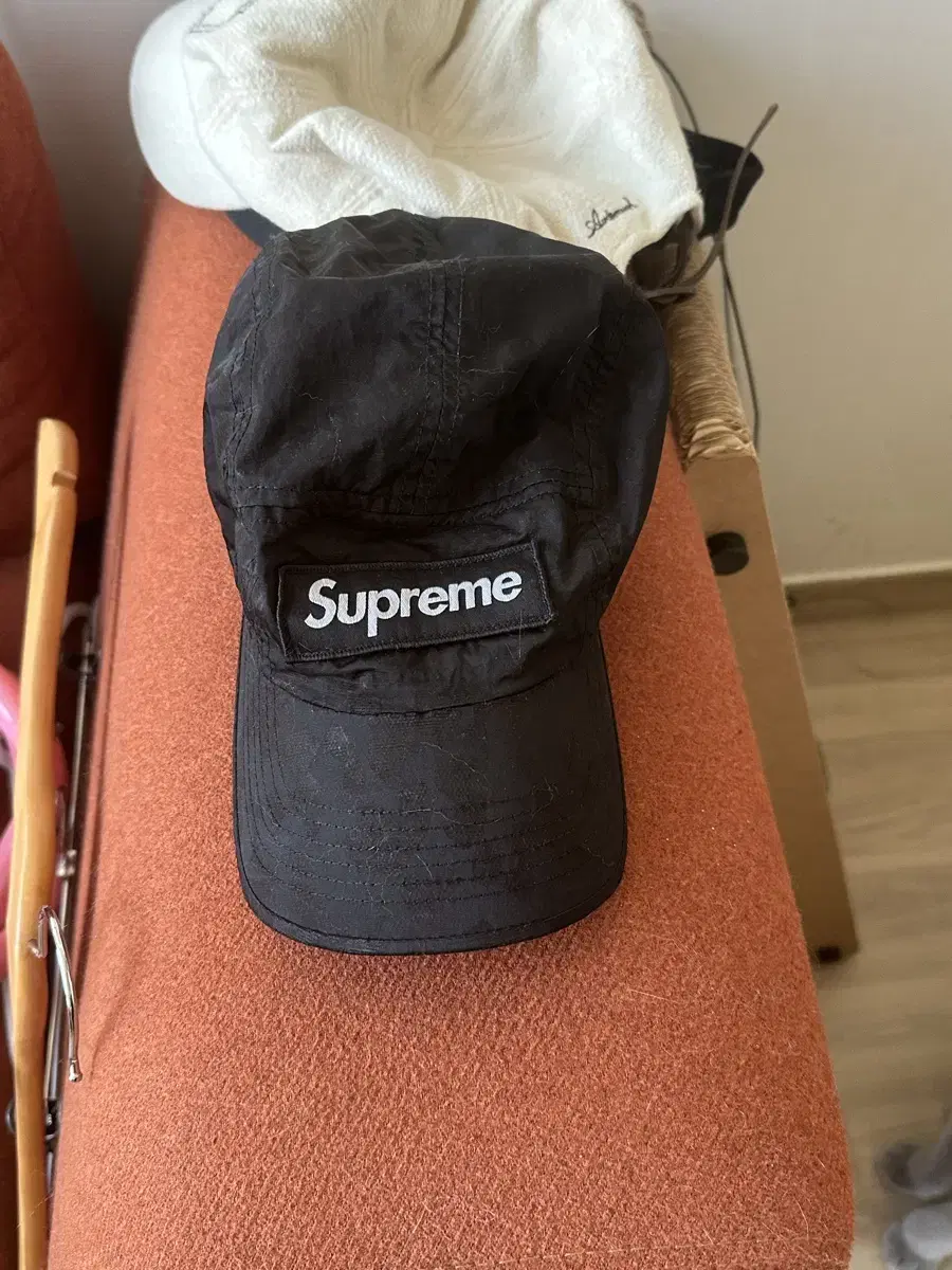 Supreme 캠프캡