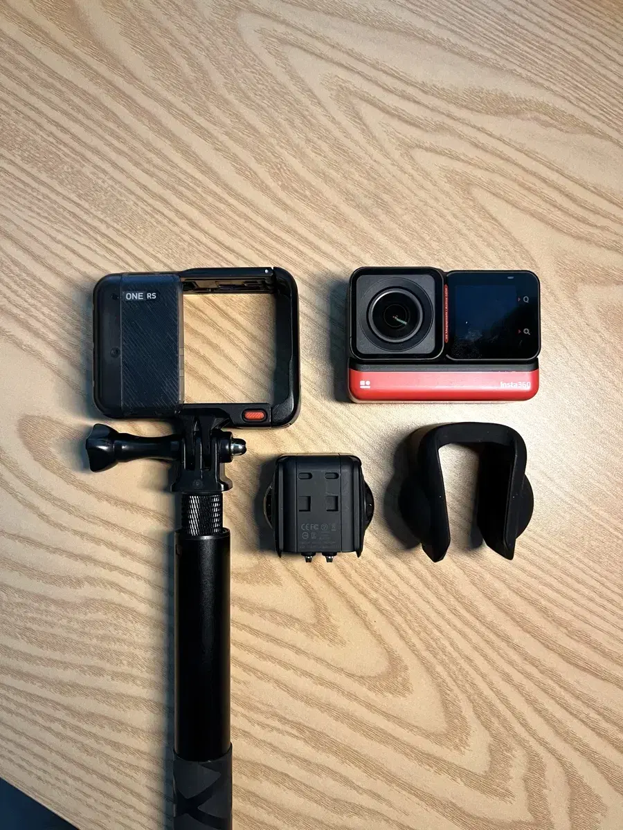 Insta360 ONE RS 트윈 액션캠