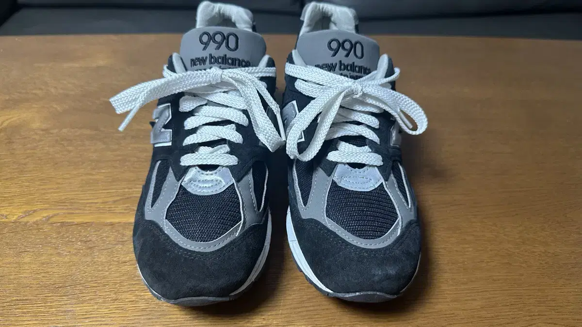 뉴발란스 990v2 메이드 인 USA 블랙 250