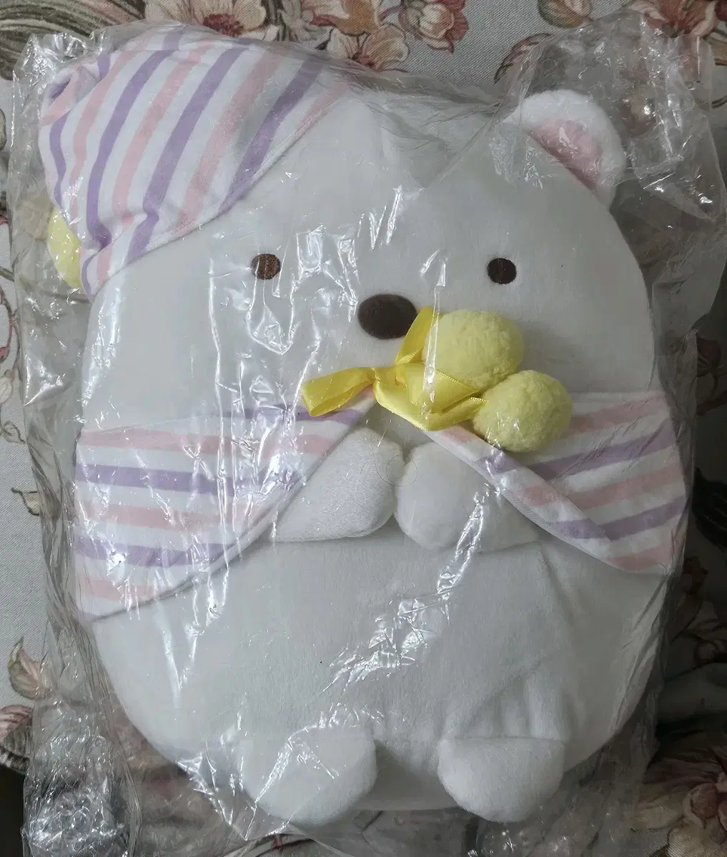 Sumikko Gurashi, the white bear doll