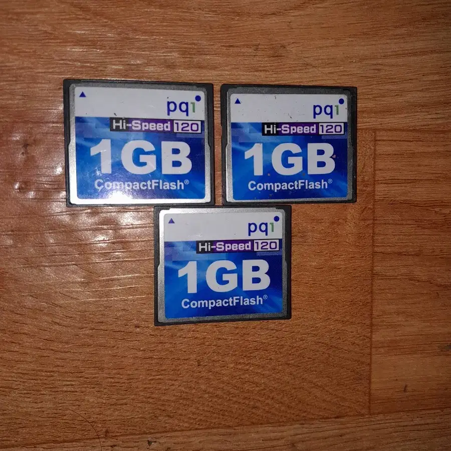 부품용고장난 필카2대+1GB3장묶음