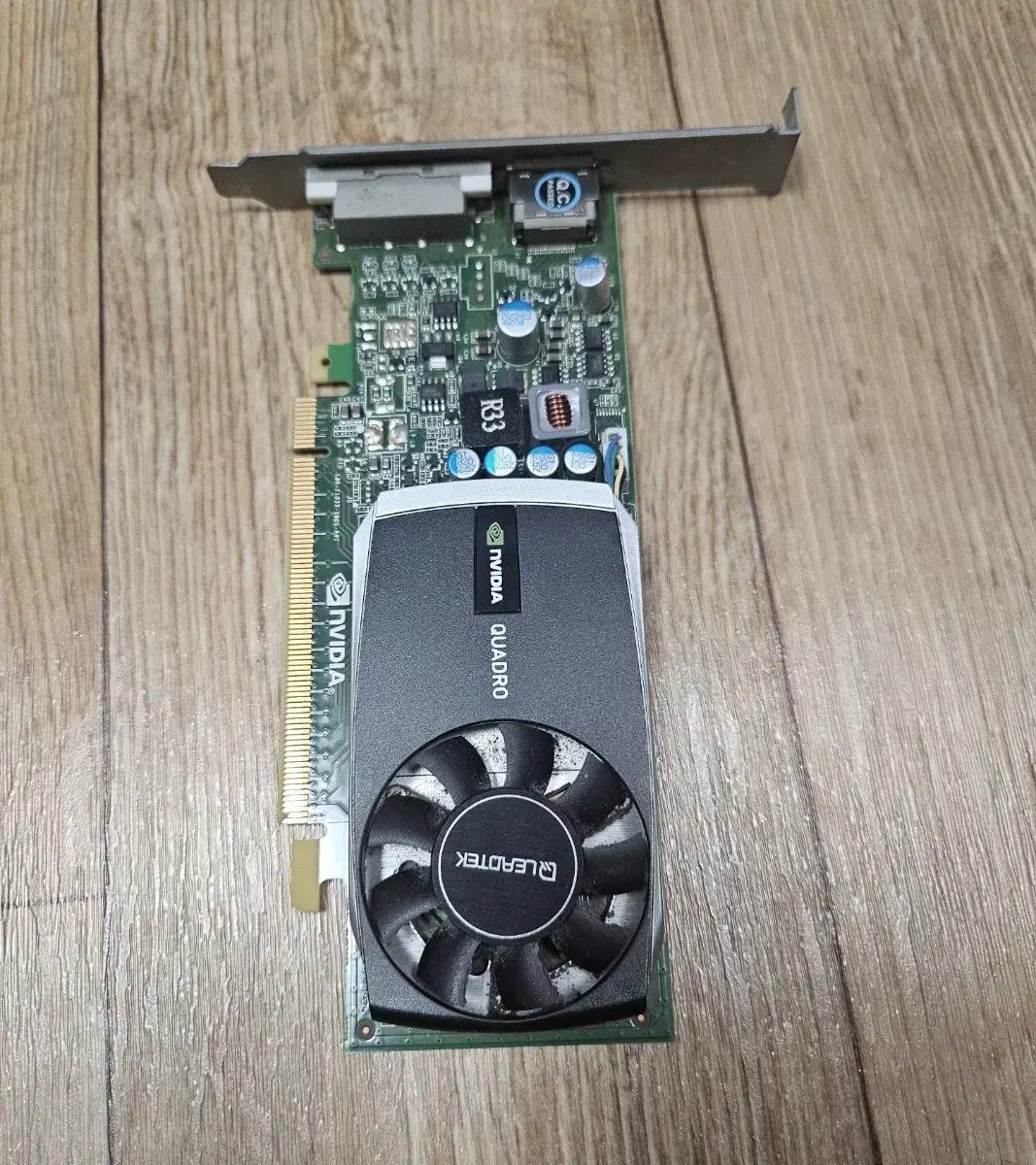 NVIDIA Quadro 600 그래픽카드