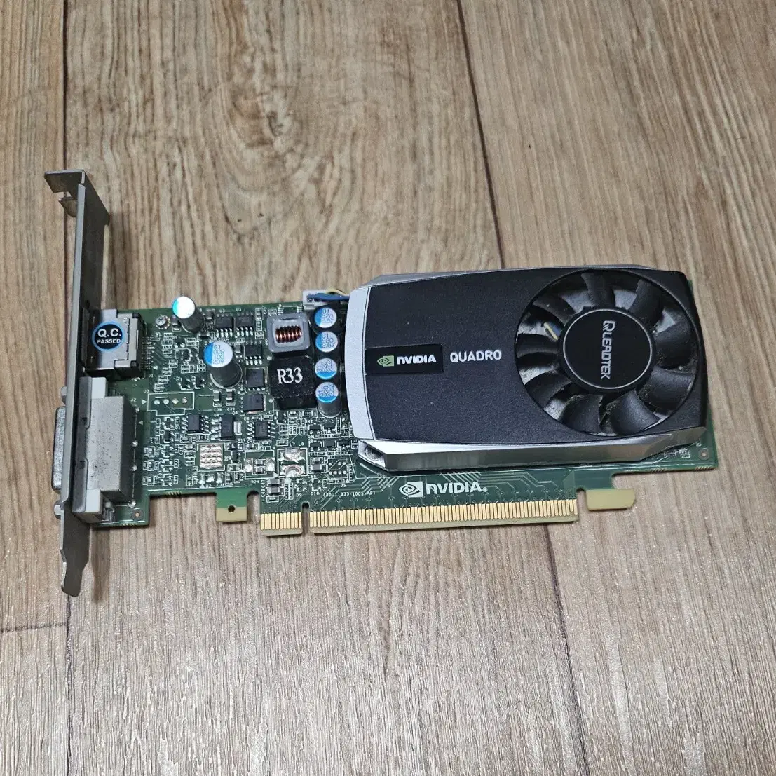 NVIDIA Quadro 600 그래픽카드