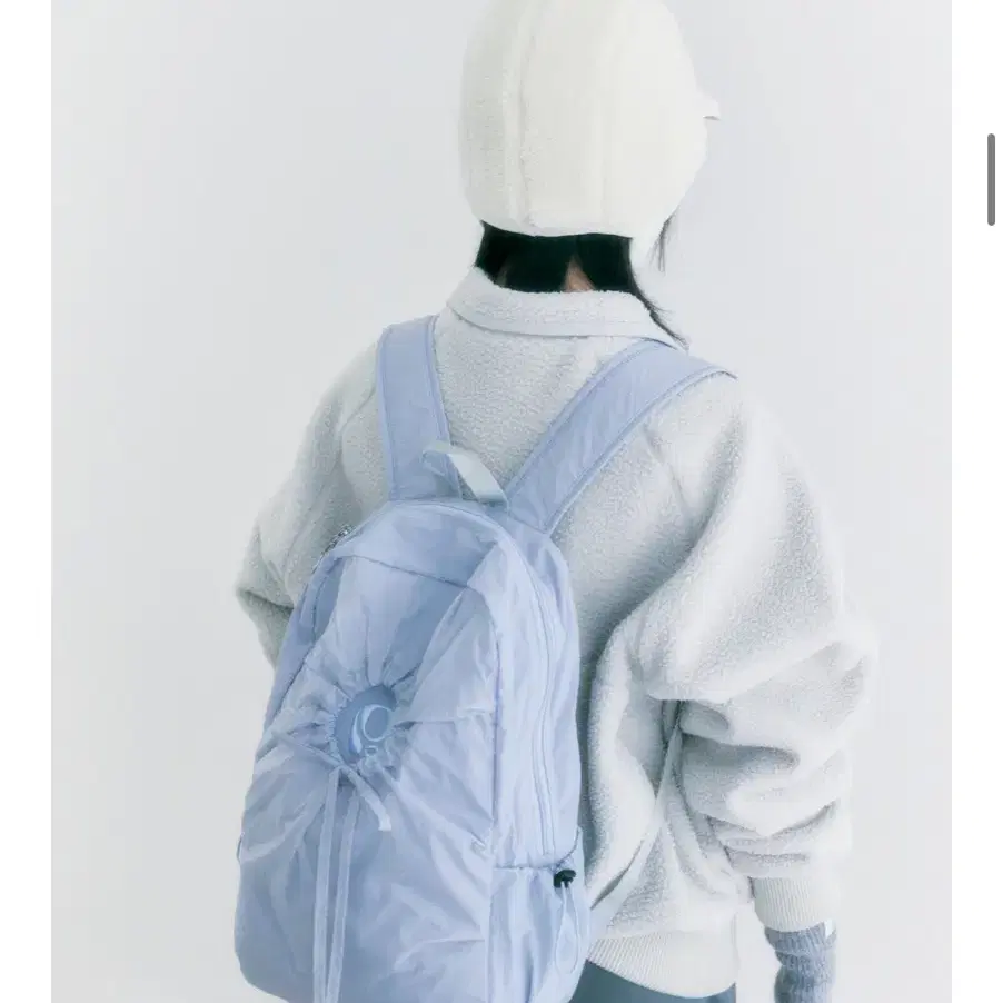 Pooe hole string PO backpack 포이에 링 백팩