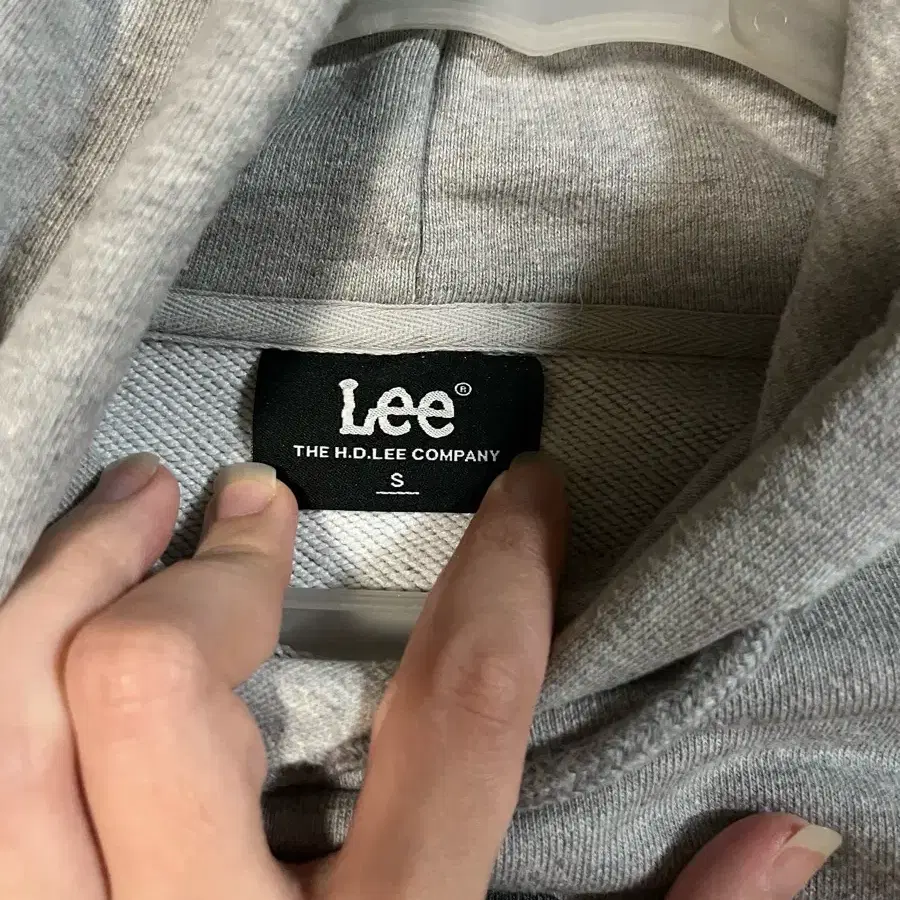 Lee 리 후드티