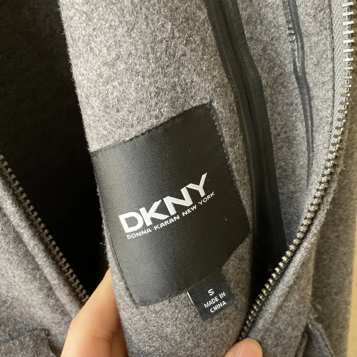 DKNY 울 집업 자켓