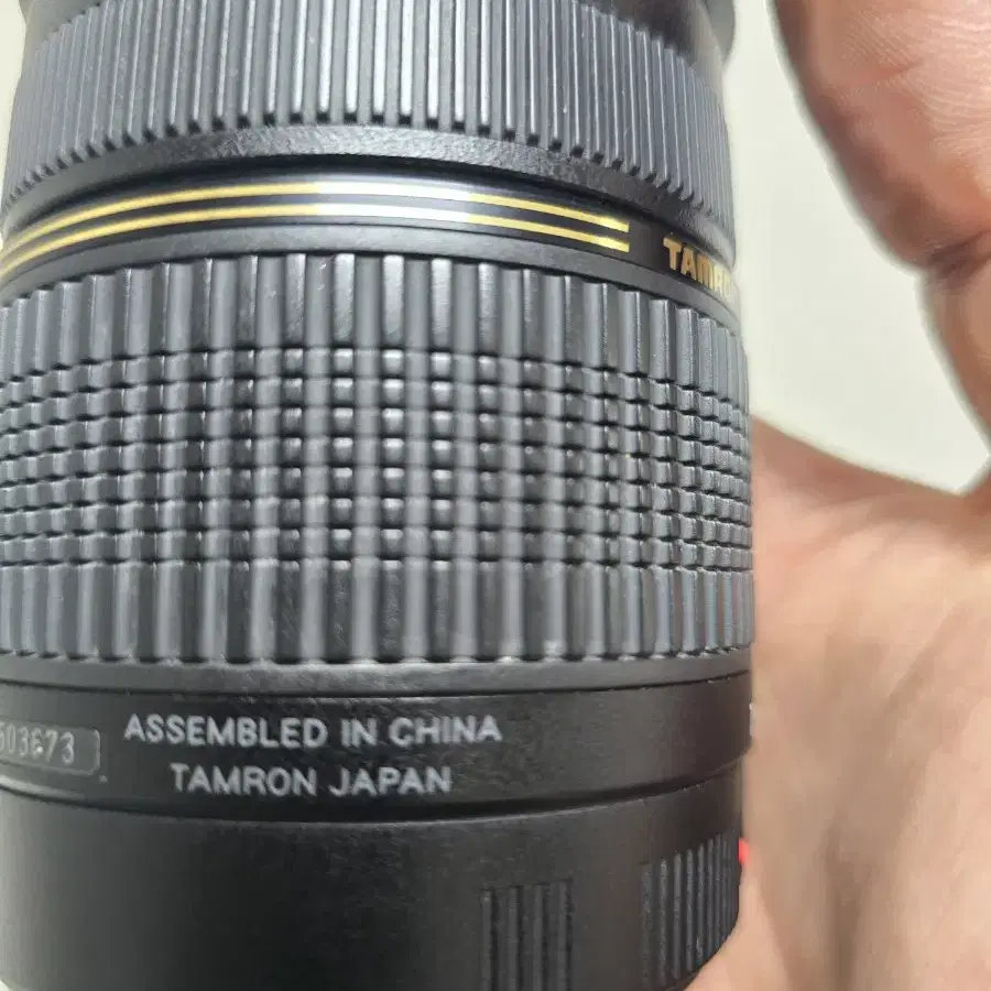 탐론 28-75mm 렌즈