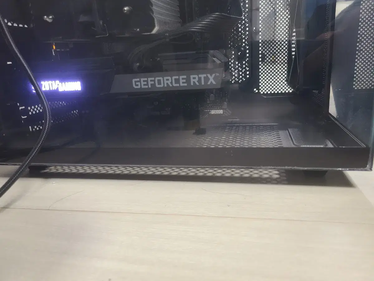 조탁 RTX 3070 그래픽카드 팝니다