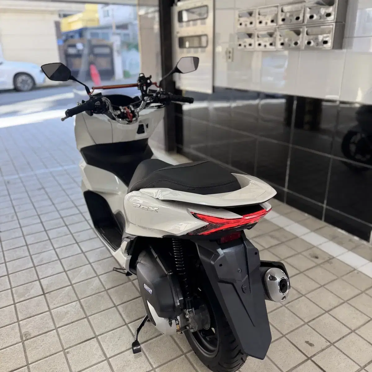 22년식 혼다PCX 125cc 300만원 신차급 스쿠터 오토바이 연비최고