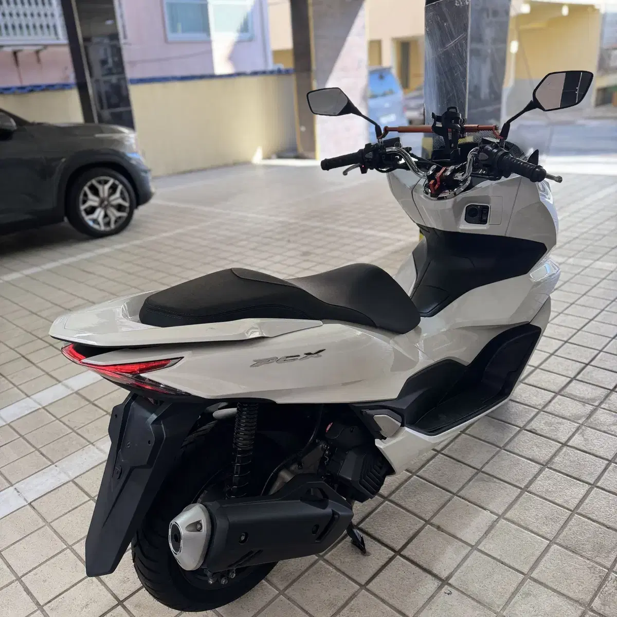 22년식 혼다PCX 125cc 300만원 신차급 스쿠터 오토바이 연비최고