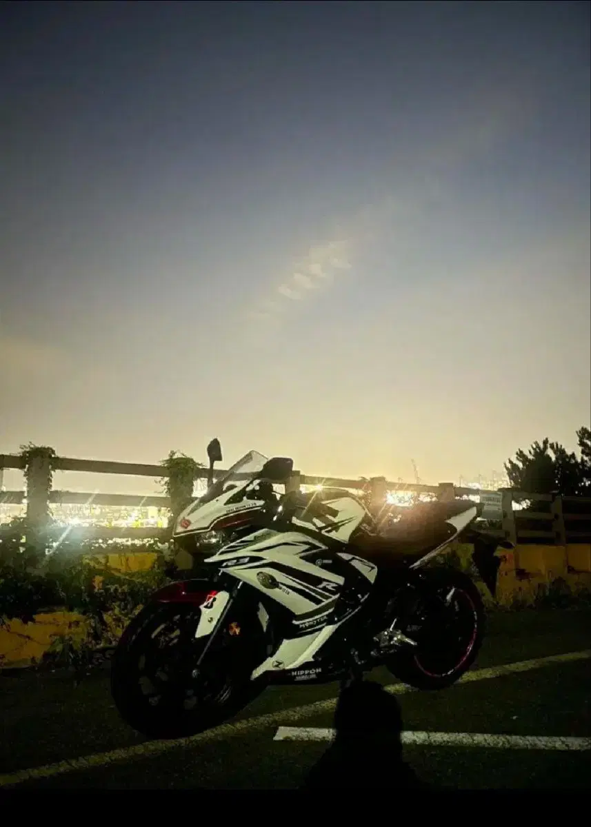 야마하 yzf-r3 16년식팔아요