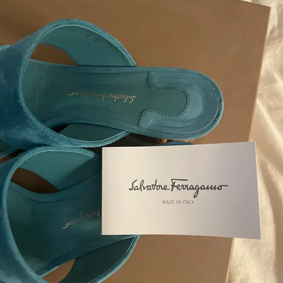 Ferragamo 살바토레 페라가모 여성 샌들 6D