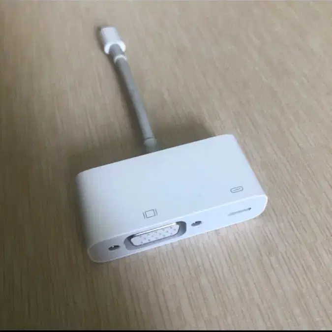 apple lightning to vga adapter