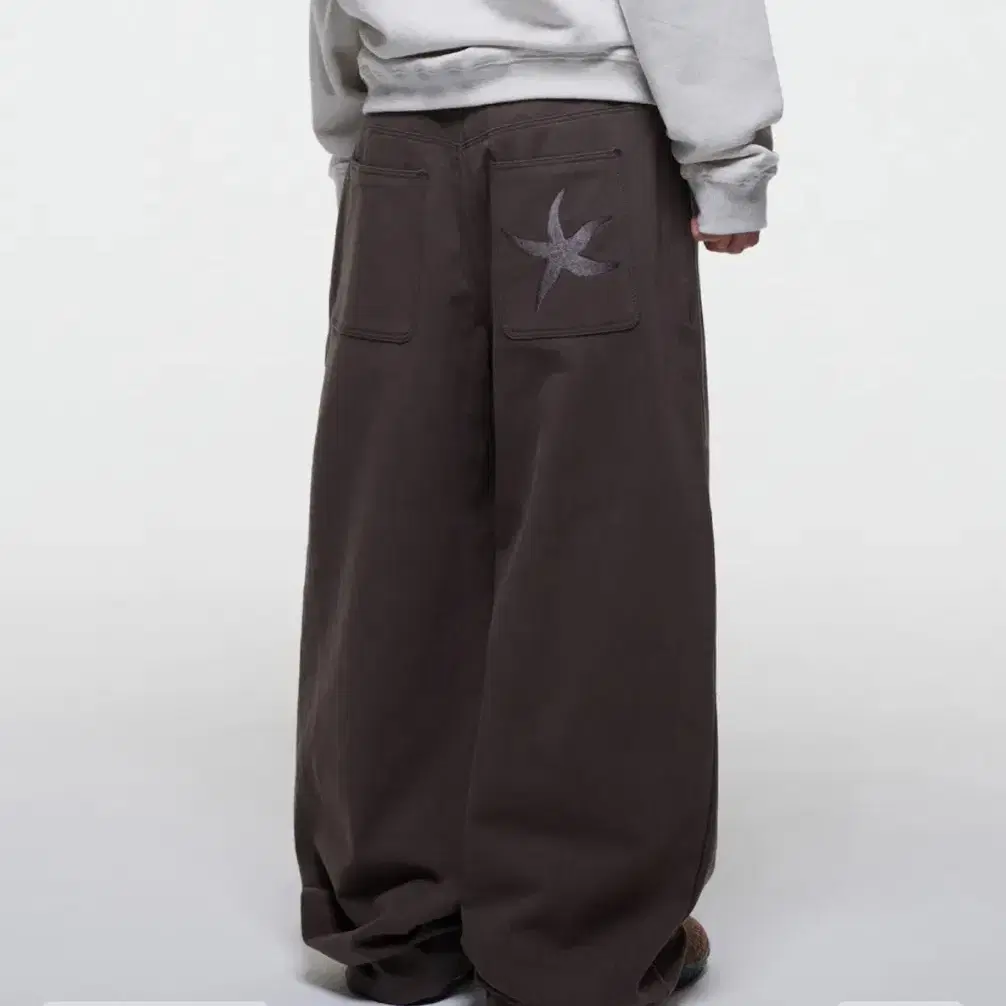 더콜디스트모먼트 TCM starfish chino pants L 브라운