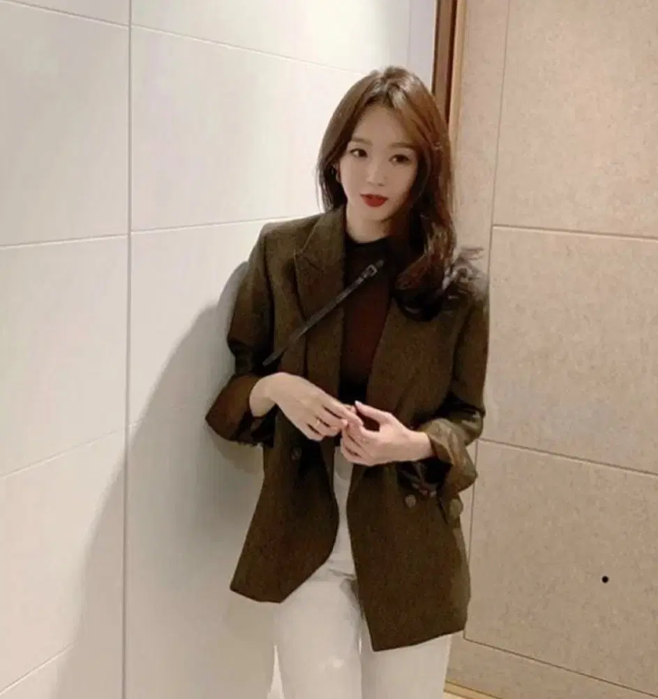 Neil Byrne jacket (worn by Kang Min-kyung)