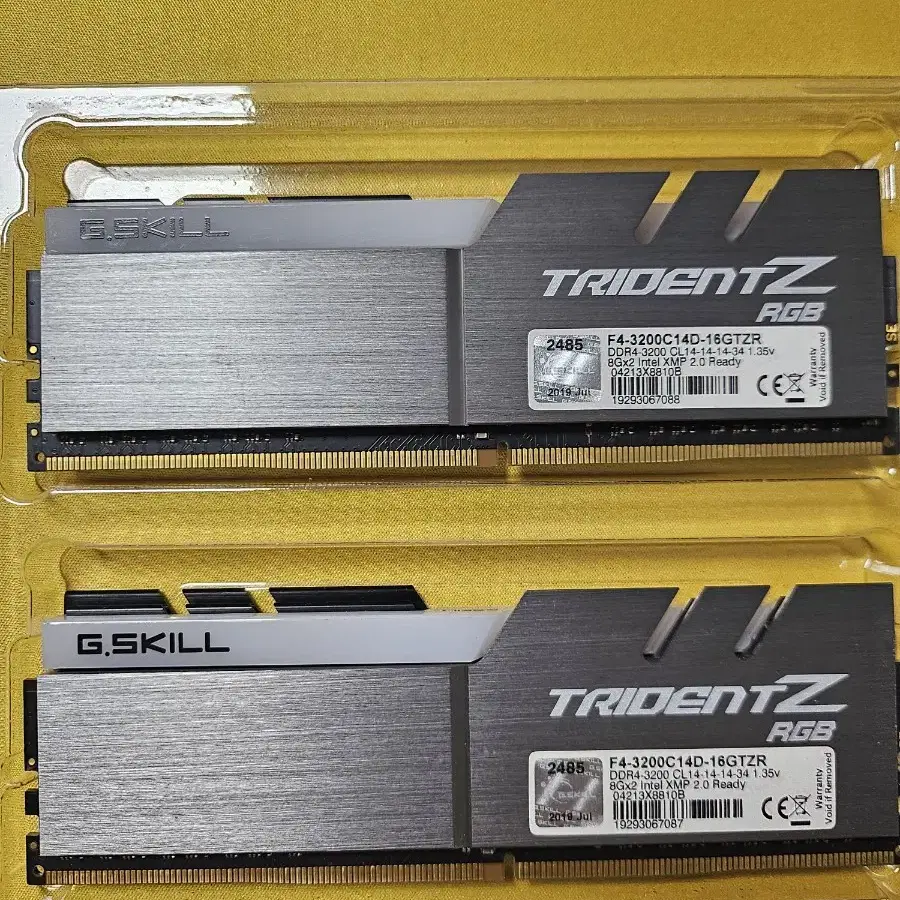 지스킬 tridentz rgb ddr4 3200C14 16GB(8x2)