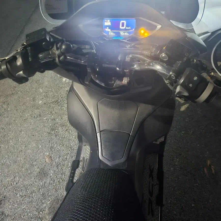 pcx125 22년식