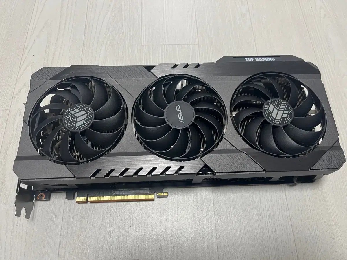 ASUS TUF Gaming Radeon RX 6800XT O16G OC D6