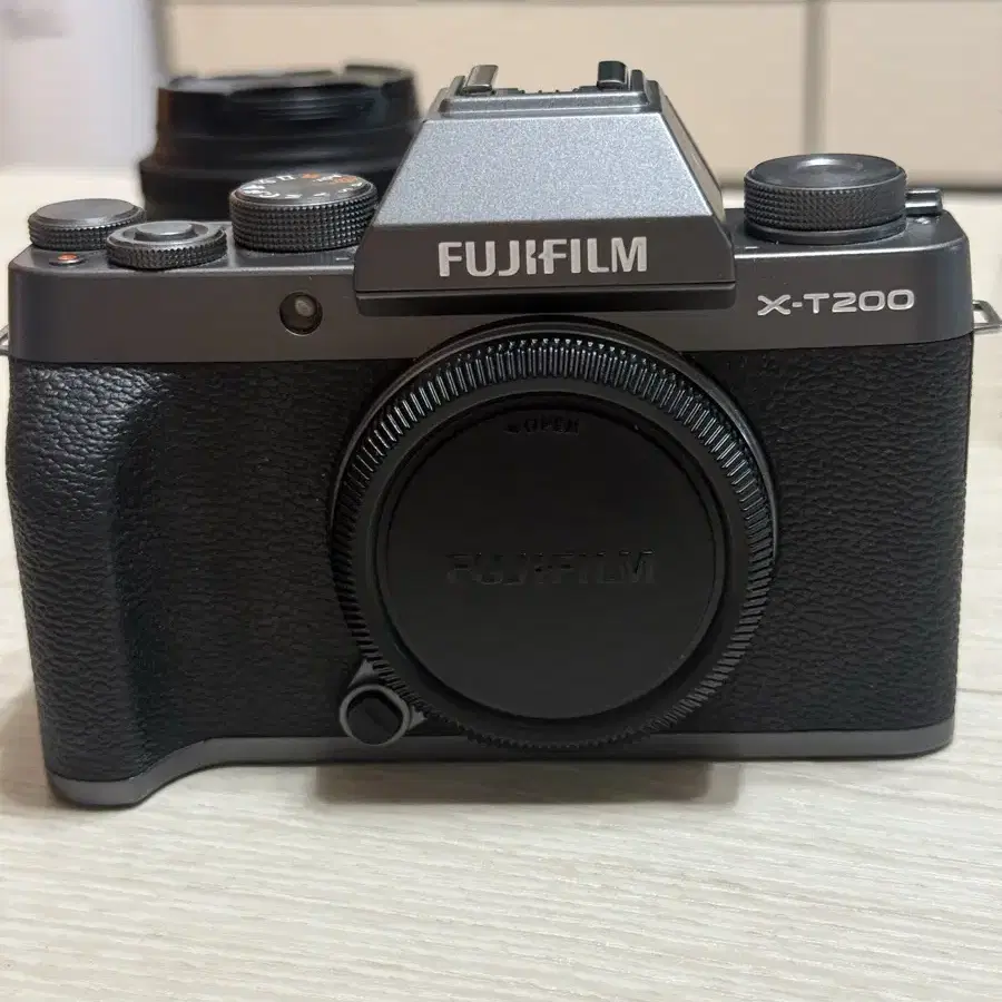 FUJIFILM X-T200 카메라 & DJI RS3 짐벌