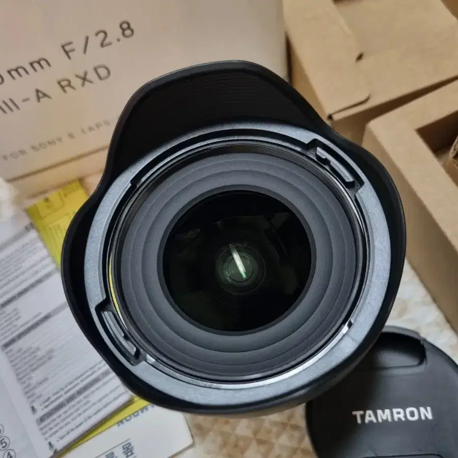 탐론 11-20mm f2.8 소니e마운트