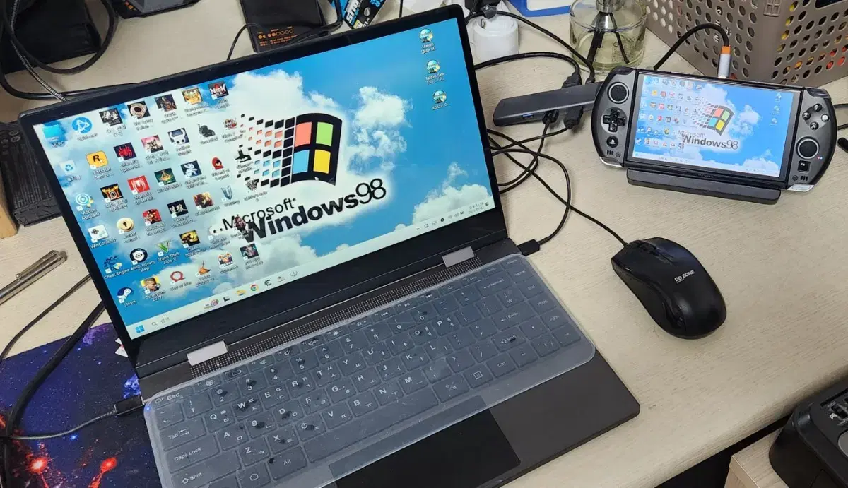 gpd win4 6800u 2tb 팝니다. umpc 스팀덱 리전고 로갈리