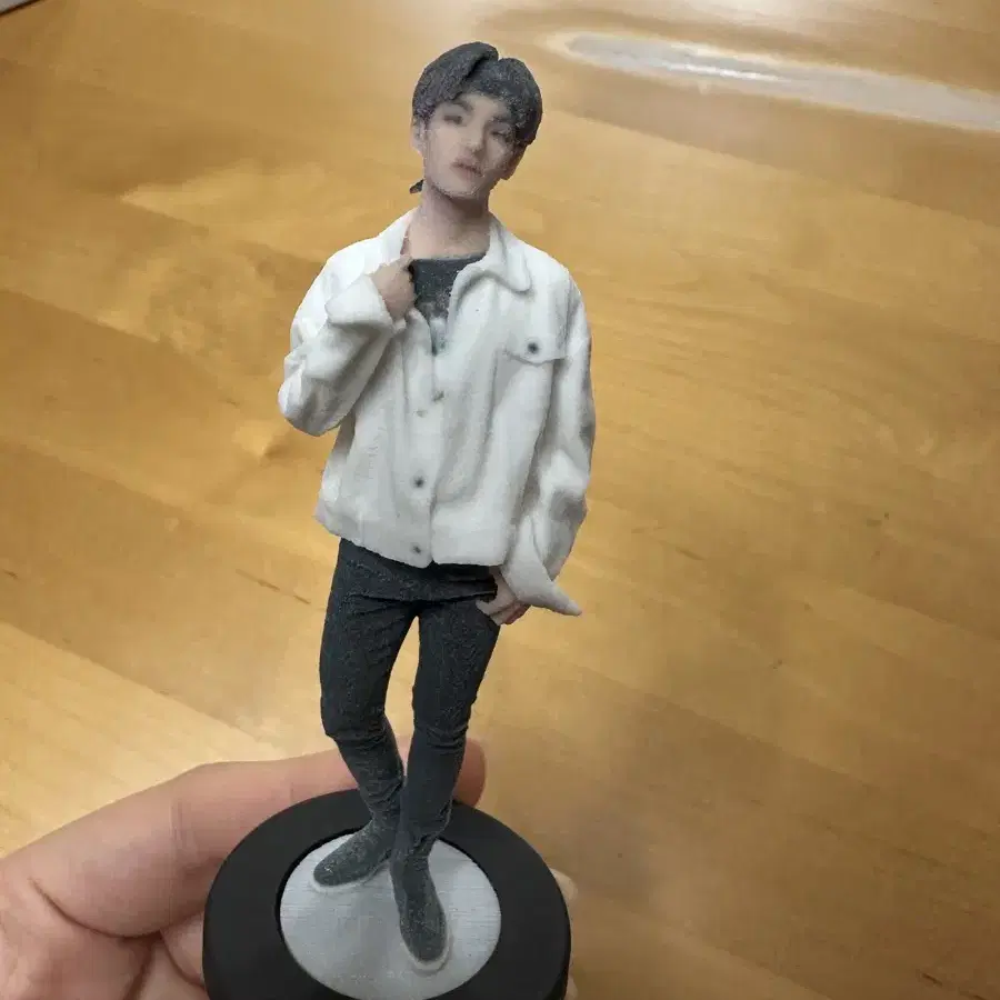 SKT 방탄bts 뷔(김태형) 피규어