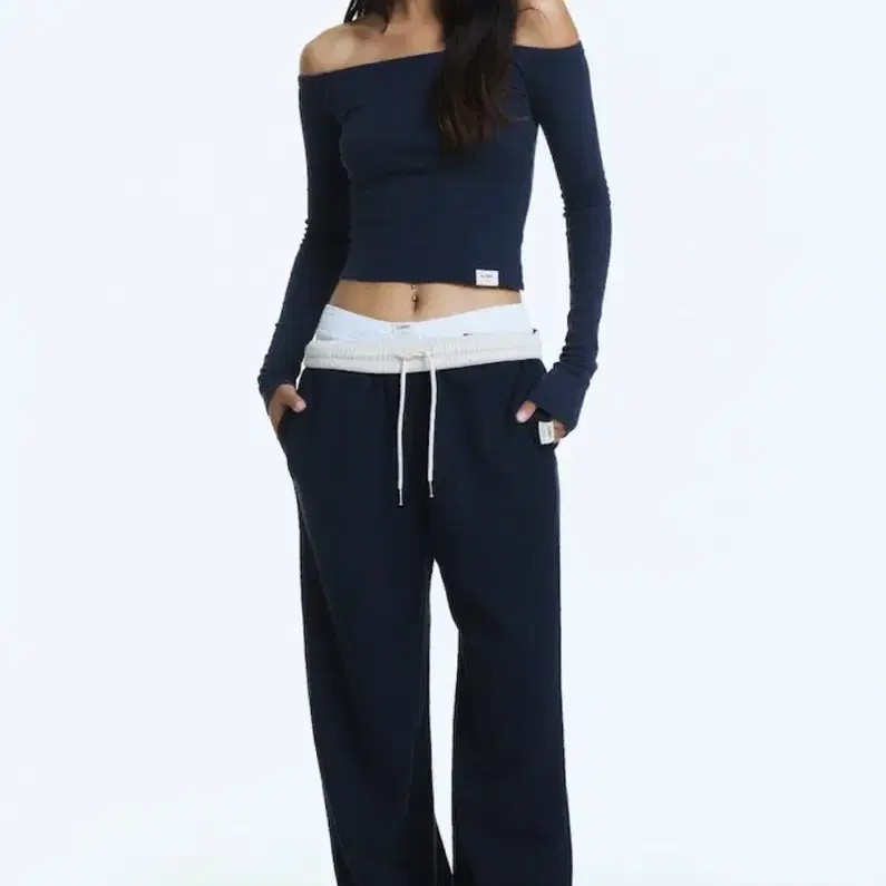 글로니 G CONTRAST SWEATPANTS (NAVY)