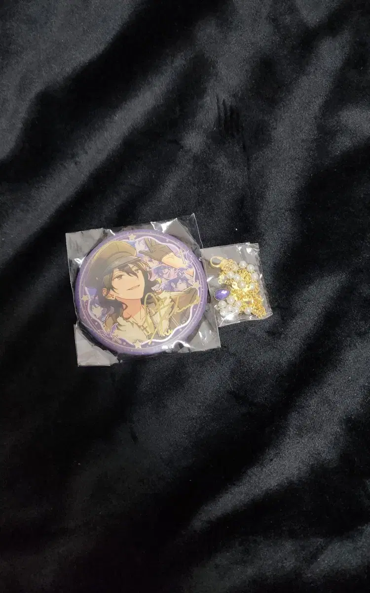 Sell Angstar merchandise, Sakuma lay merchandise. Sell Jungstar 3rd Anniversary Badge