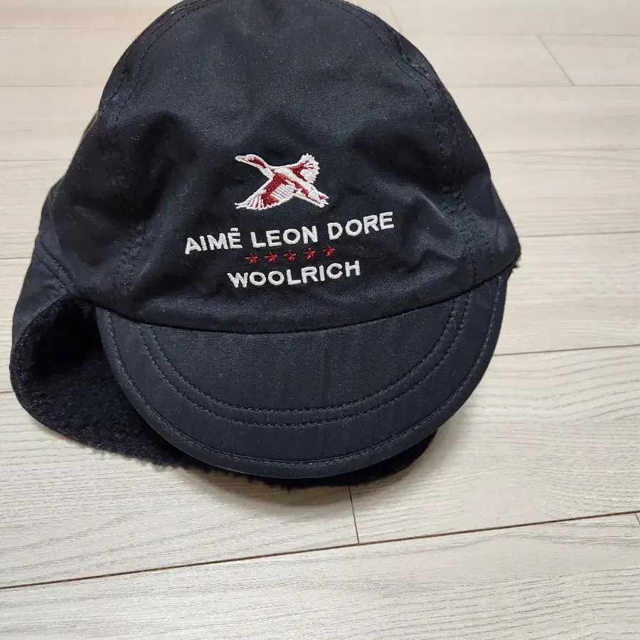 Aime Leon Dore x Woolrich 셰르파 모자팔아요