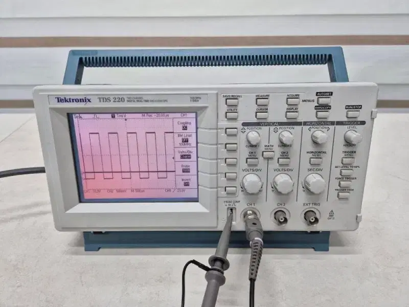 Tektronix TDS 220 2CH 100MHz 오실로스코프